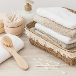 Comment bien choisir et entretenir son linge de bain pour un confort durable